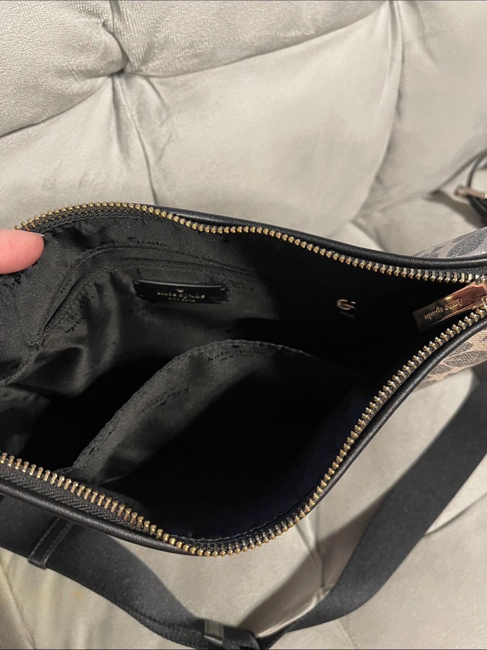 kate spade Cream and Black Spade Flower Shoulder Bag with Adjustable Black Strap - Picture 7 of 9